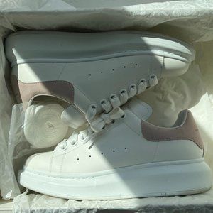 AUTHENTIC ALEXANDER MCQUEEN OVERSIZED SNEAKER W/BOX SZ38 PATCHOULI (BLUSH) SUEDE